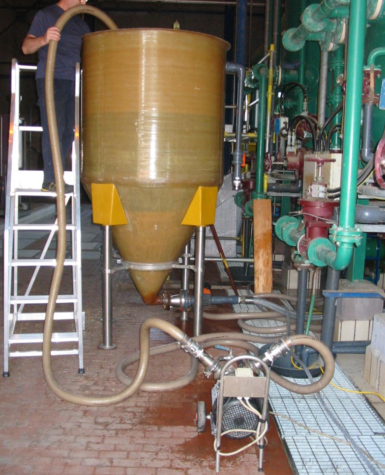 ESTRAZIONE RESINE CON POMPA EO EIETTORE E LAVAGGIO CON SERBATOI ESTERNI 1